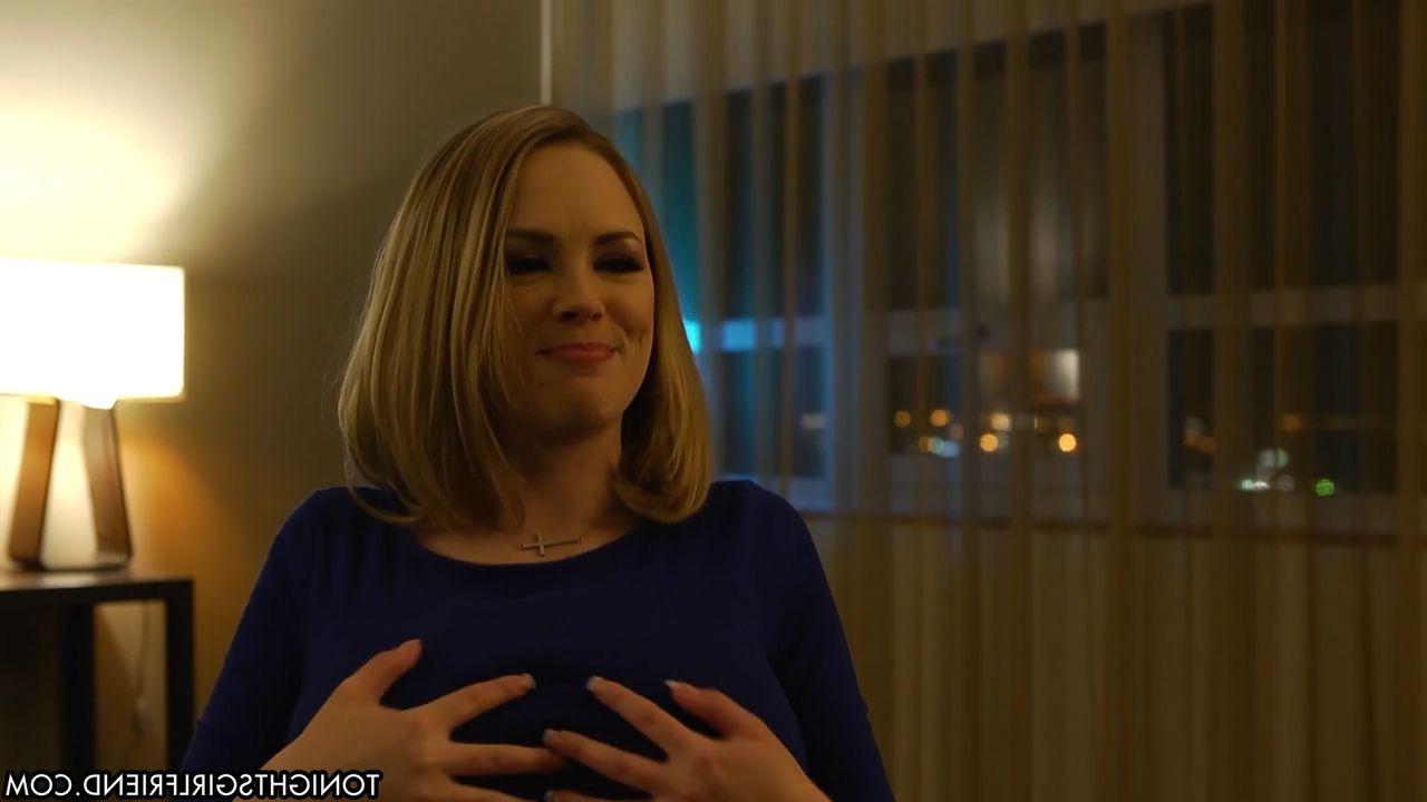 16P Classy escort Katie Kox doing her job