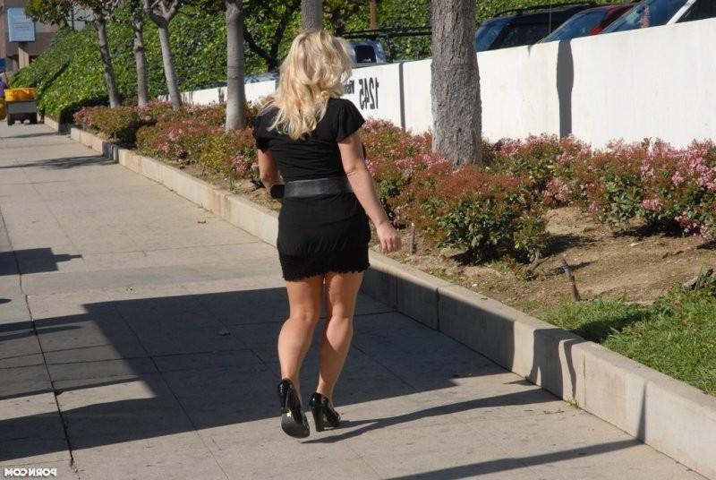 16P Gorgeous big tit babe Rachel Love is getting hammered hard and fast