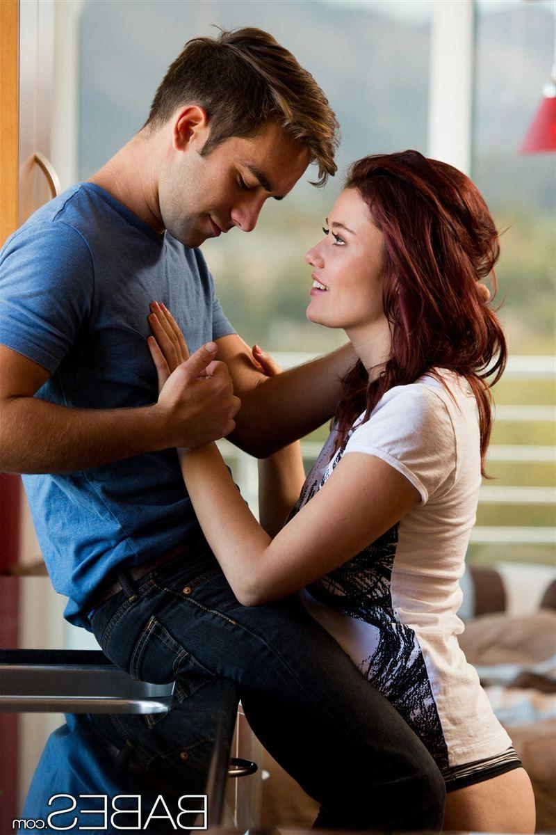 16P Christine Paradise makes love to her man in the kitchen