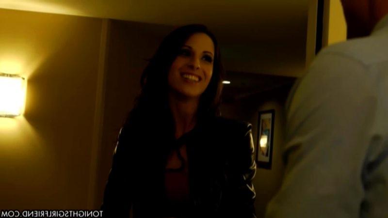 16P Classy escort Kortney Kane doing a client on cam