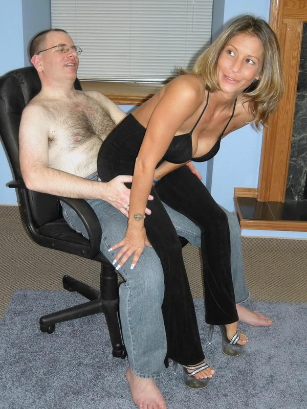 15P Brunette Leeann lap dancing and blowing a geek