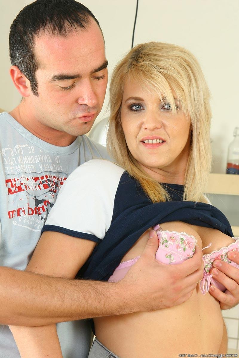 15P Horny blonde milf dicked and spermed in the kitchen