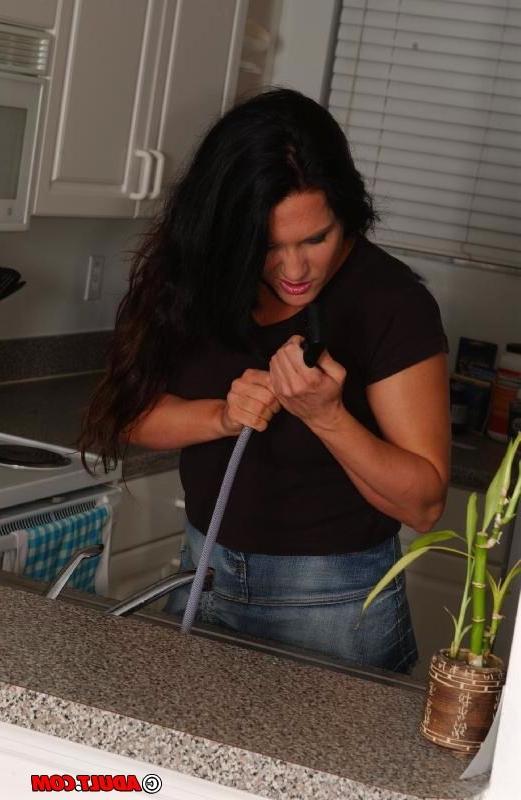 16P wife hardly fucked by her neighbor