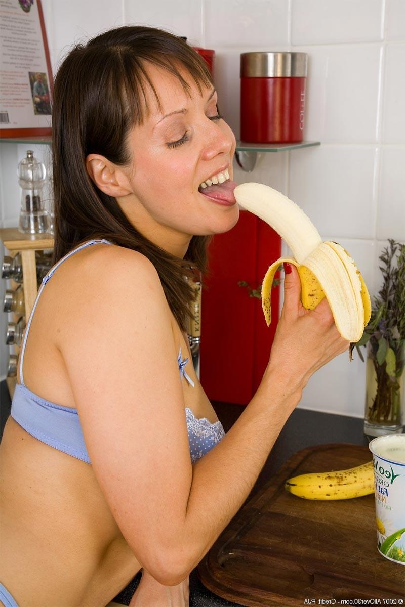 15P Hot lingerie milf getting messy in the kitchen