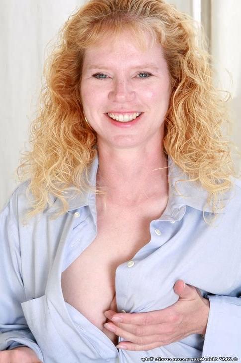16P Soft Tummy Redhead Housewife Strips After Ironing