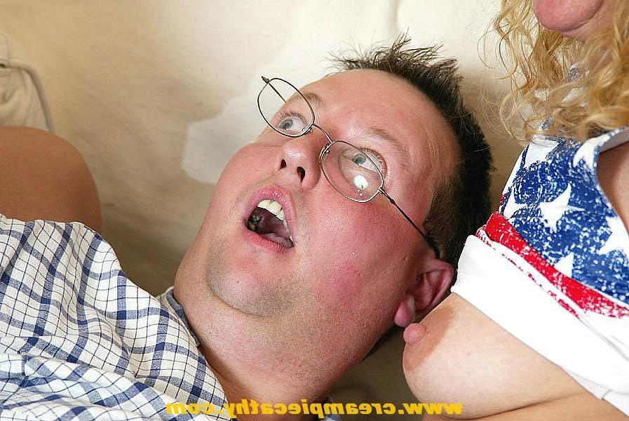 19P Hot housewives surprise horny neighbor