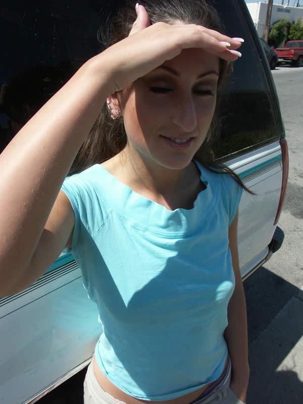 20P Brunette College Girl Sucks Big Black Cock