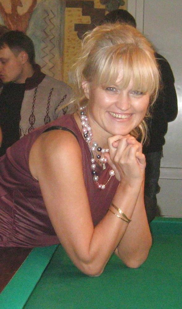 25P Blonde Hair Mothers