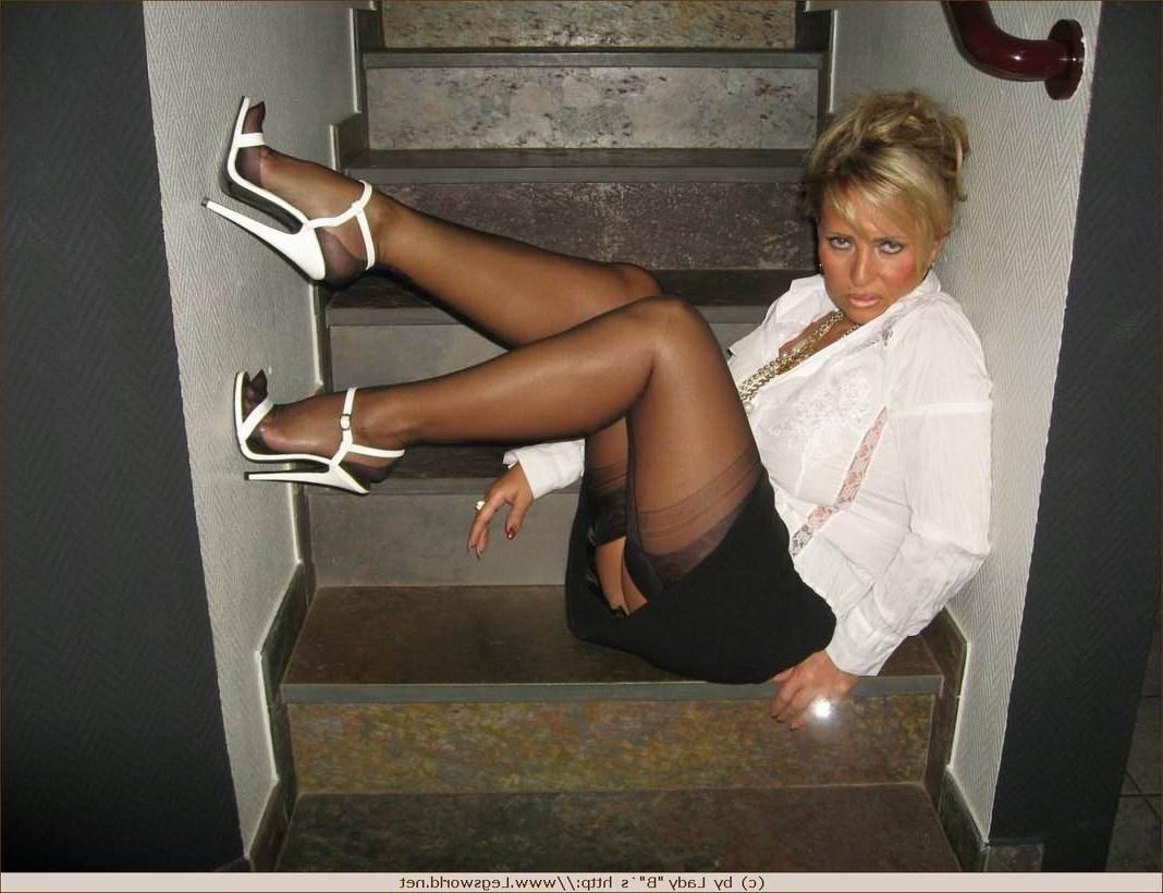 12P Lady Barbara posing in stockings and bonded tits