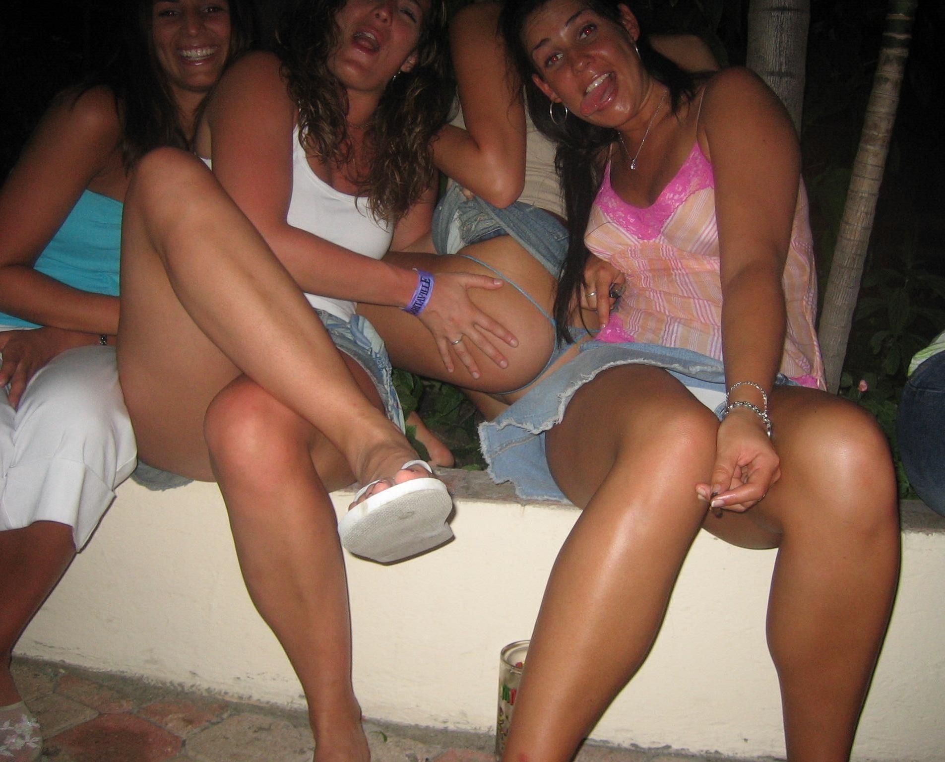 16P College Roommates Are Addicted To Giving Each Other Oral Sex