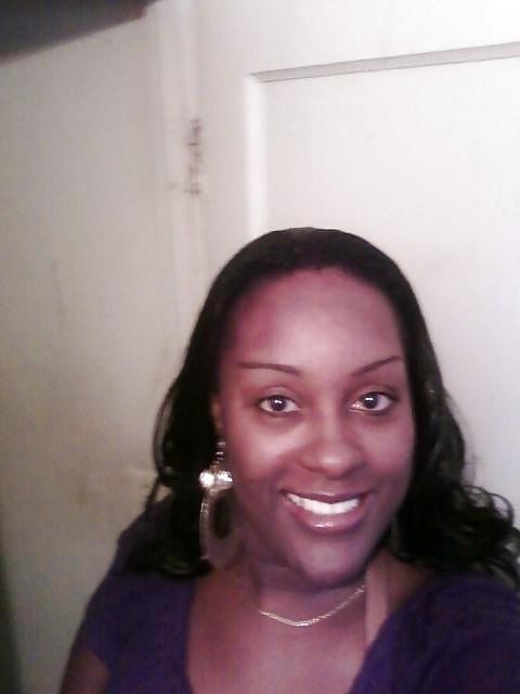 13P Mature Black milf self pics