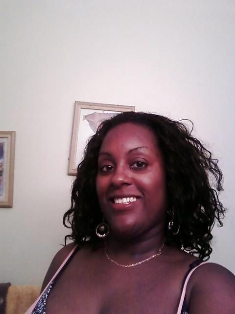 13P Mature Black milf self pics