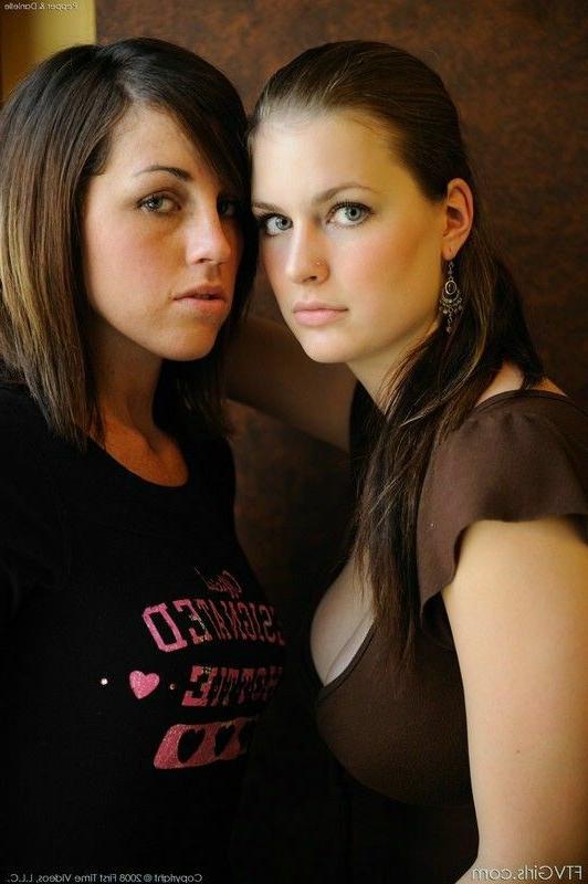 16P Young Lesbians Having Fun In Public