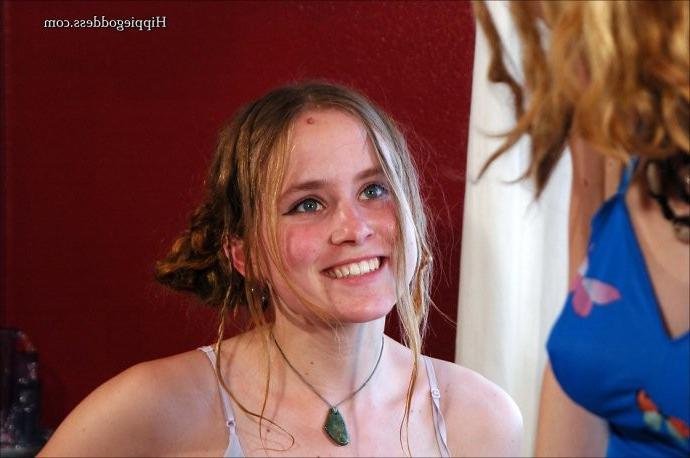 15P Cute Hairy Lesbian Hippies Dancing Naked Blonde on Brunette