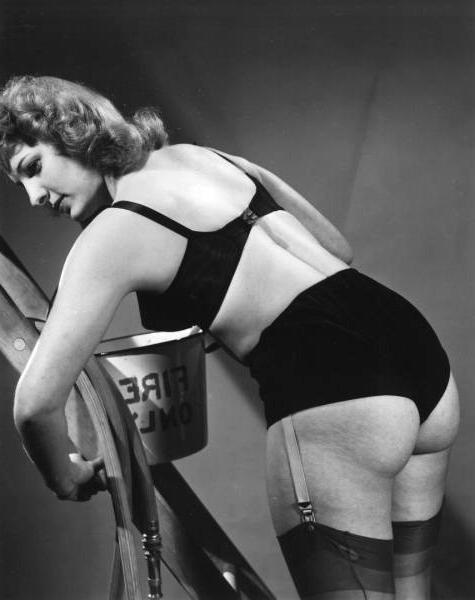 12P Classic porn ladies in lingerie