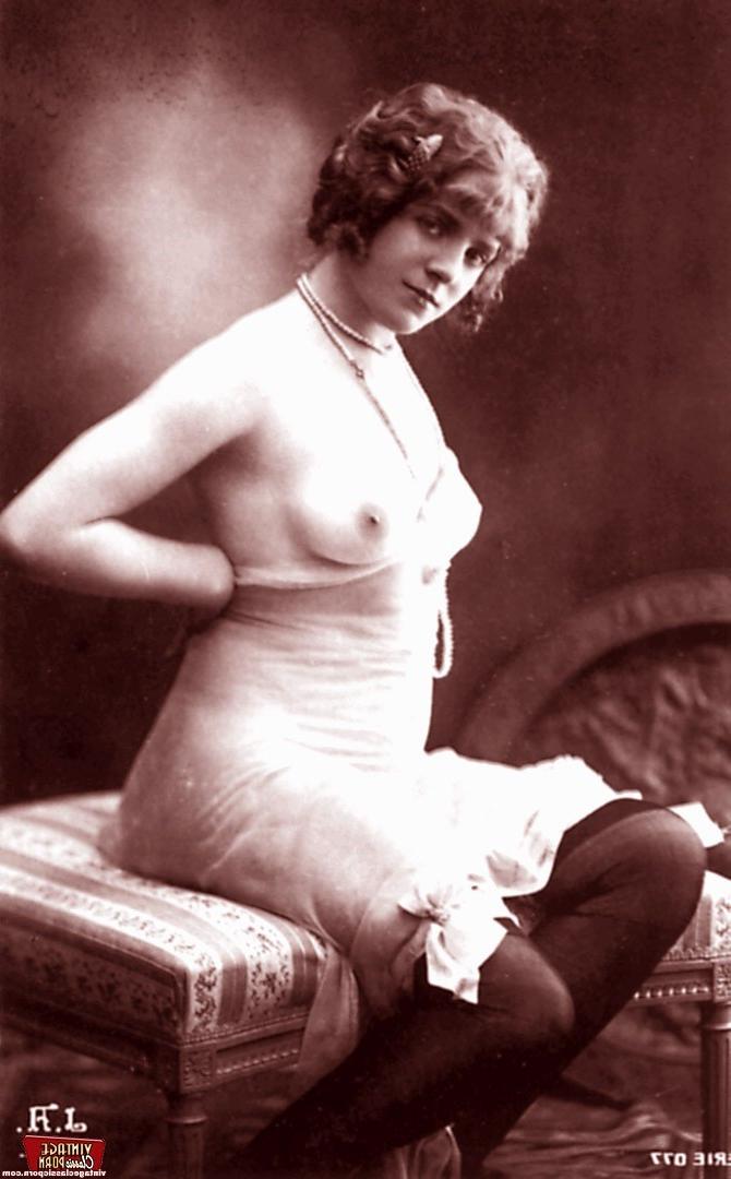 12P Classic porn girls in lingerie