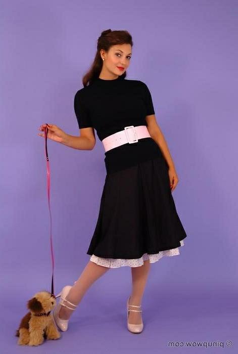 16P Retro Style Babe In Stockings