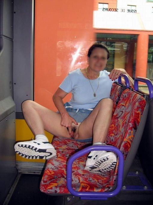 16P nice public flashing mature pictures