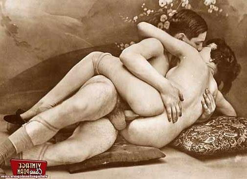 12P Hardcore vintage retro hairy threesomes naked pics