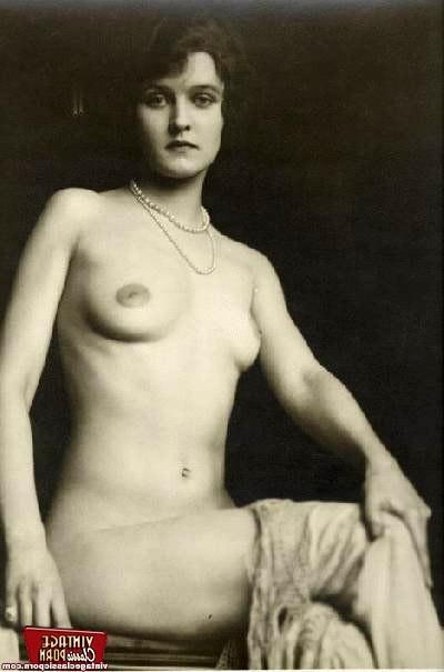 12P Very artistic vintage nude hairy girls pictures