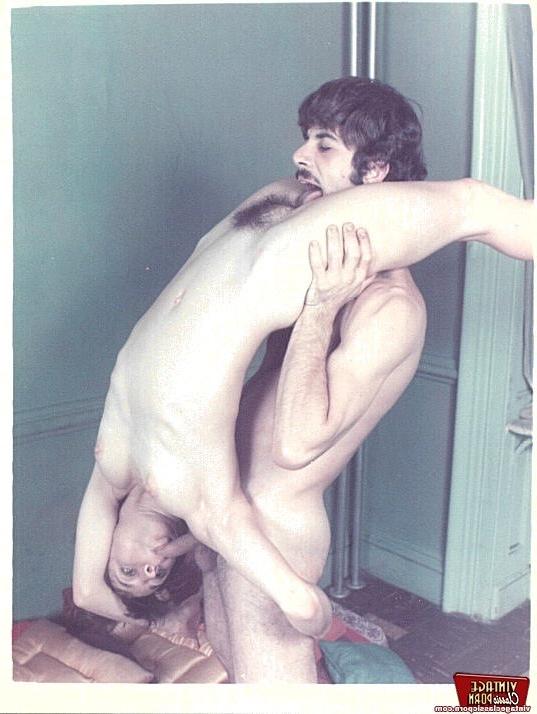 12P Classic amateur ladies with hairy pussies getting fucked