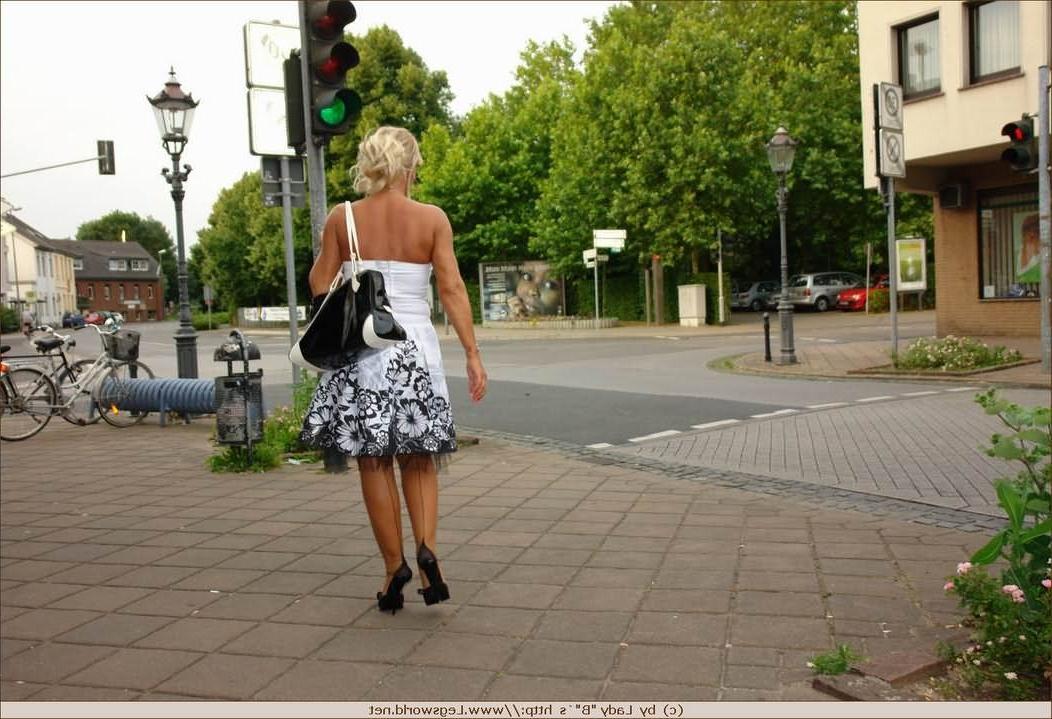 12P Lady in dark stockings posing in the public