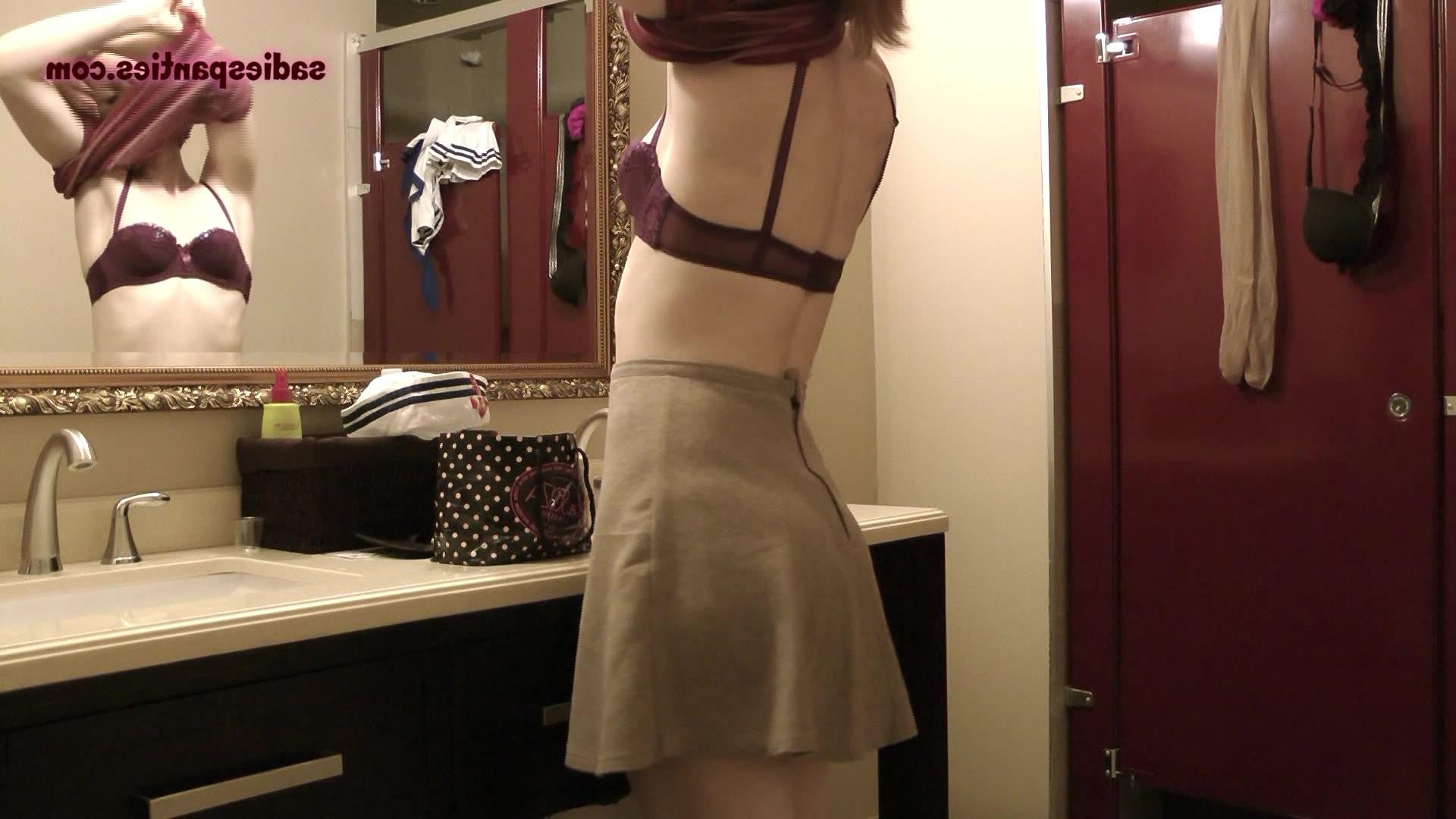 16P Redhead teen amateur strips