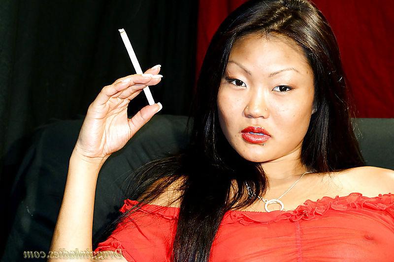 14P Lucy Lee  - Smoking Fetish at Dragginladies