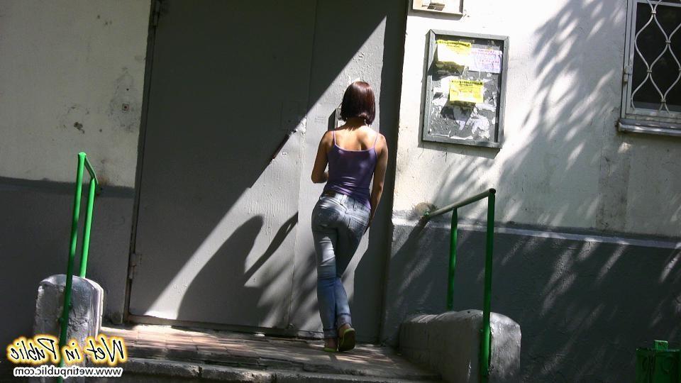 12P Desperate pisser relieves herself right into her new tight jeans