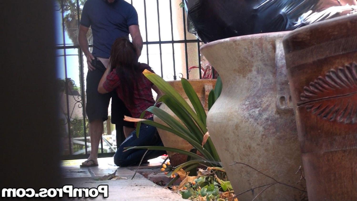 16P Violated babe in public exposed