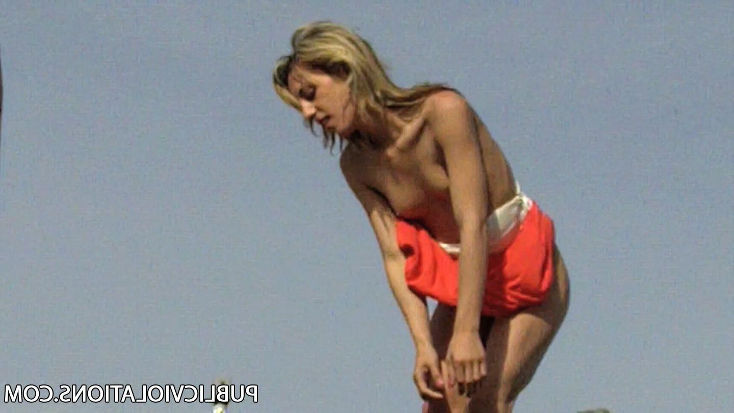 16P Violated babe in public on rooftop