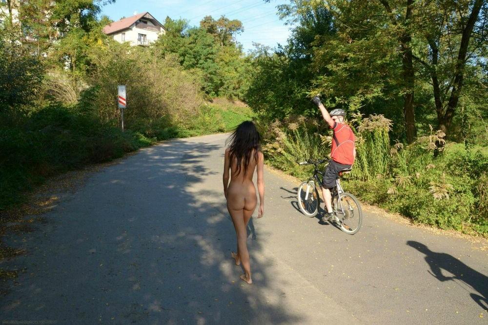 14P Wild Girlfriends getting naked in public 30