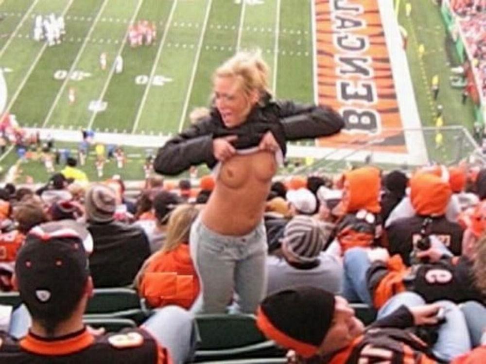 15P Wild Girlfriends getting naked in public 15
