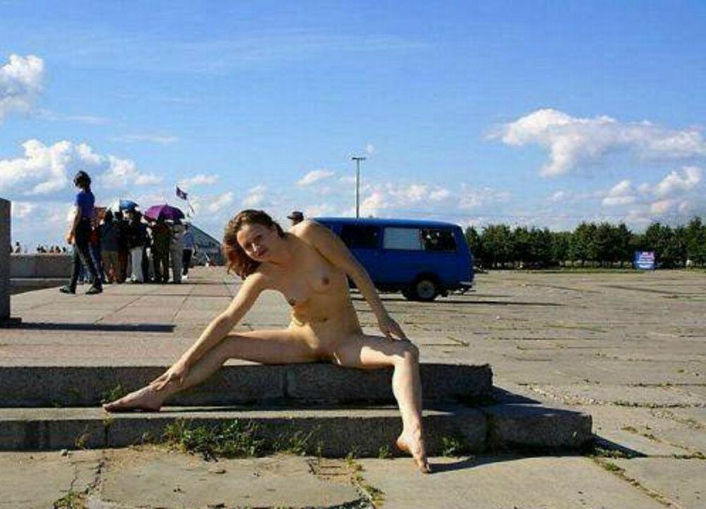 15P Wild Girlfriends getting naked in public 4