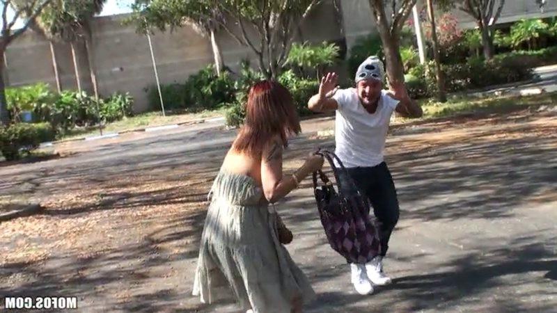 16P Chica gets horny when she gets sharked in public