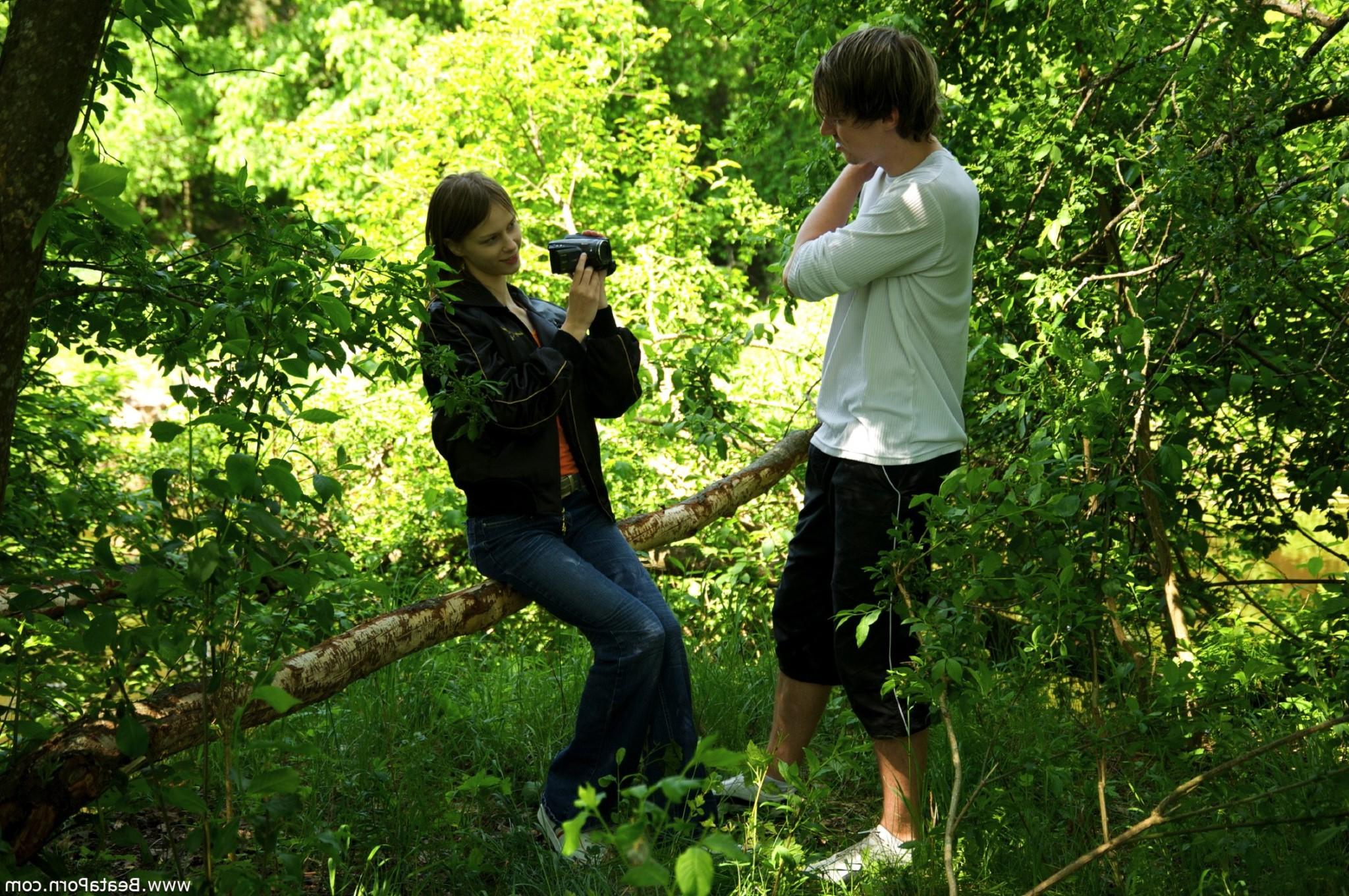 15P Gorgeous horny Beata sucking and fucking in the woods