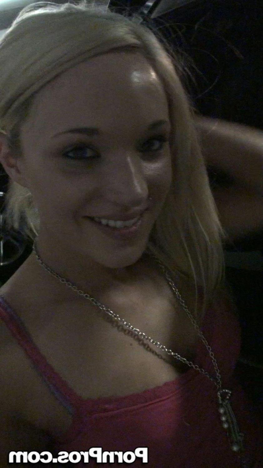 16P Horny blonde babe having sex in public