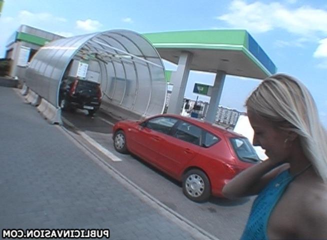 16P sexy transient blondie gives up sex in public then wipes grill