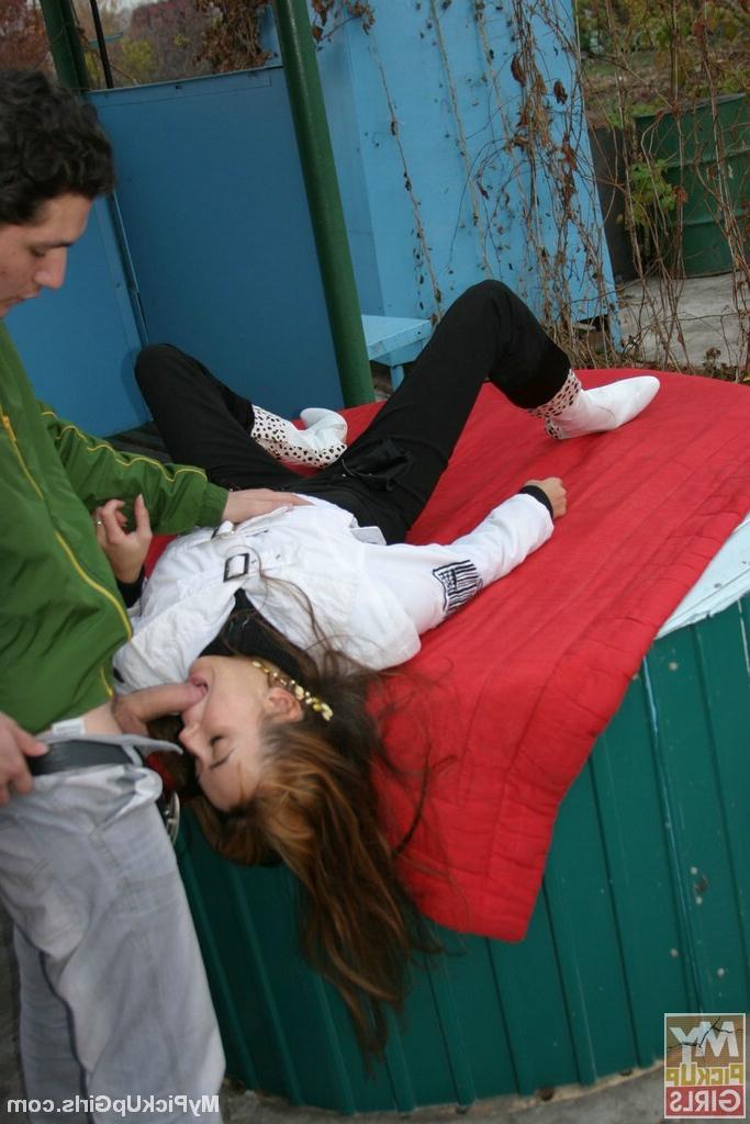 16P Girl gets pickd up and fucked in public