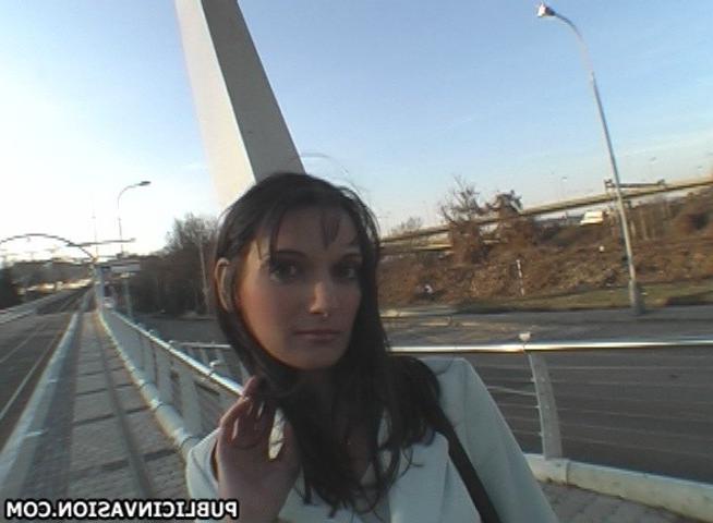 15P chick thats not hot enough to be a star sucks guys in public