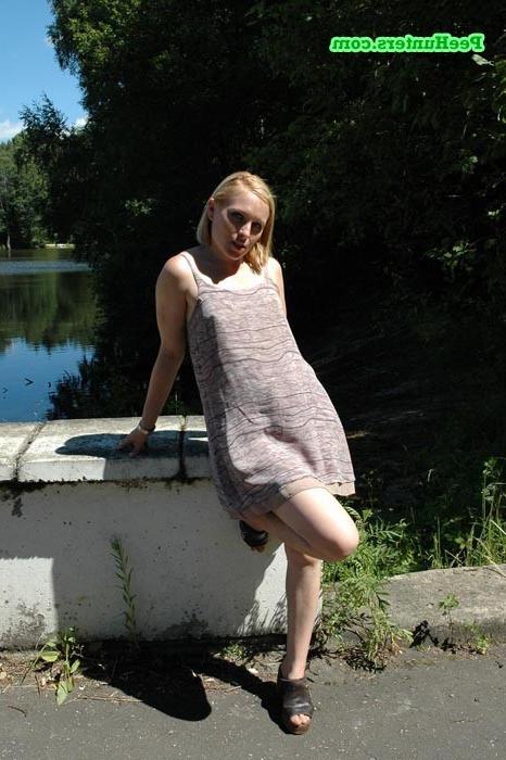 16P Nasty teen doing water sports in the public park