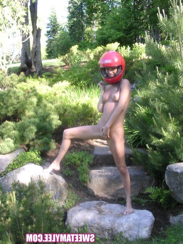 15P Amy spreads her sweet little teenie ass outdoors in nature