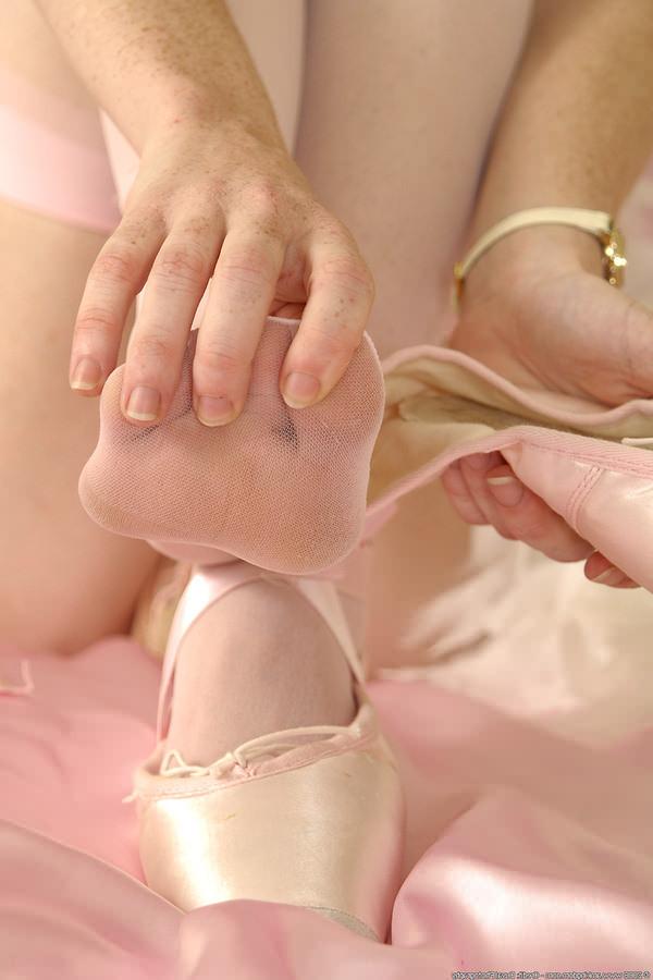16P redhead feet in stockings