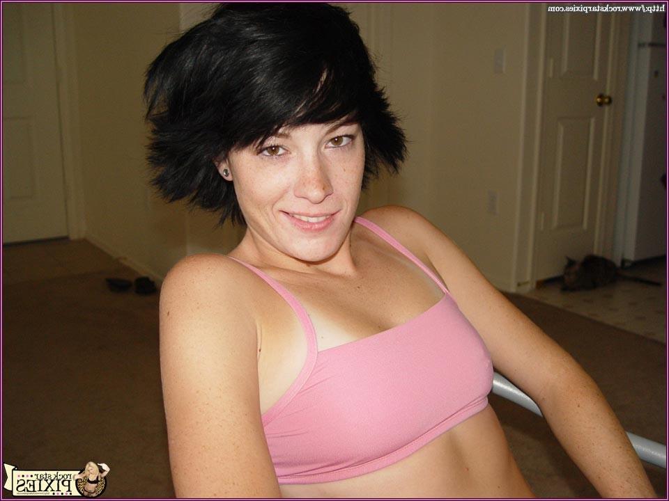 16P short hair skinny girl