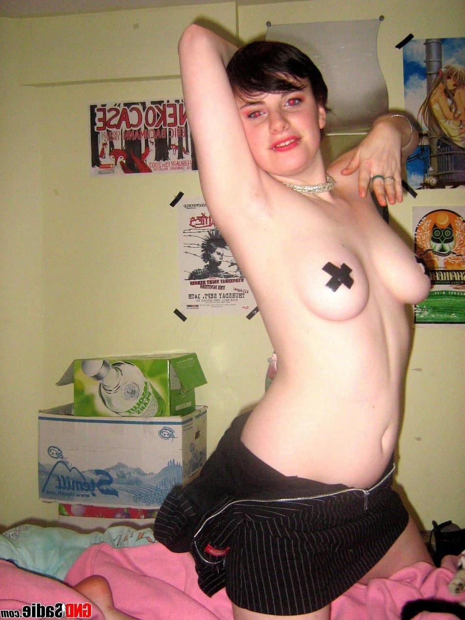 16P Alt punk girl Sadie nipple stickers