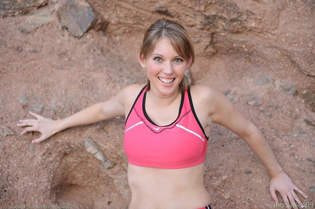 18P Awesome blonde teen girl jogging and showing her boobs in public