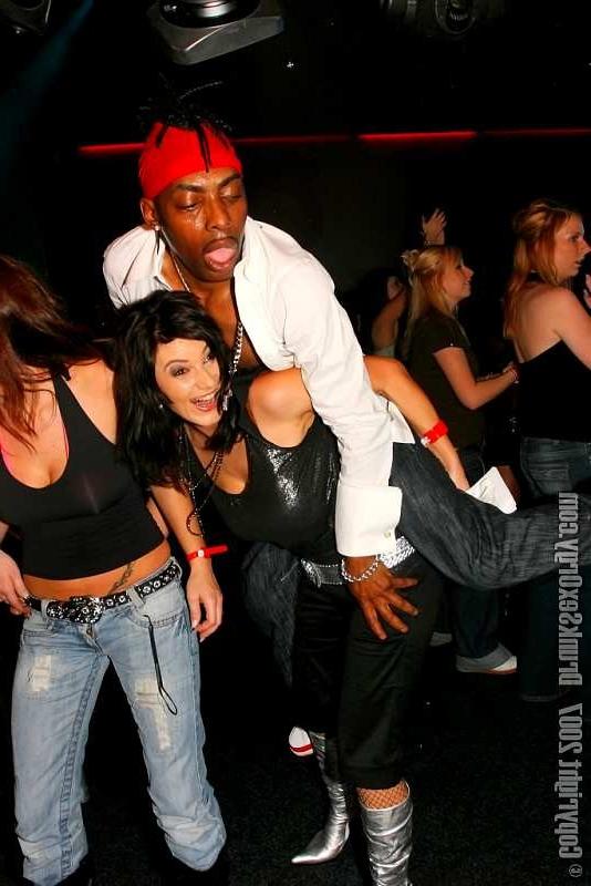 20P Groupies stripping and dancing naked at a concert