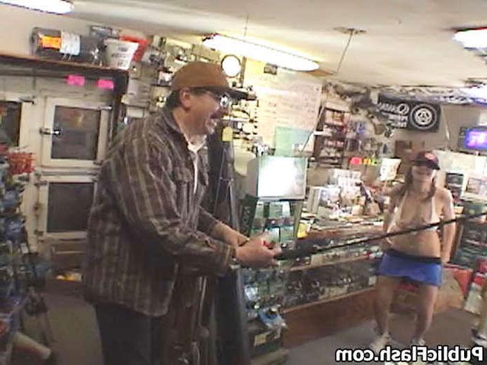 16P Public Flasher Nude Jiggin Lessons at the Fishin Shop