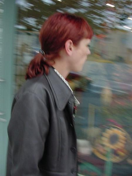 19P Voyeur spy shot girl in shopping tour public pics