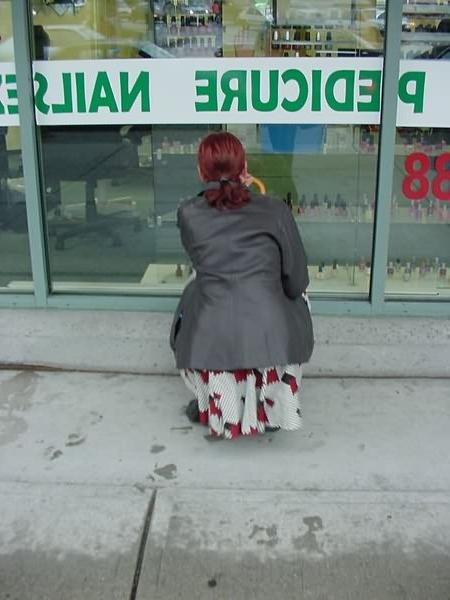 19P Voyeur spy shot girl in shopping tour public pics